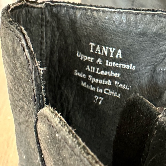 Black leather Wittner block heel w silver size zip - Picture 3 of 4